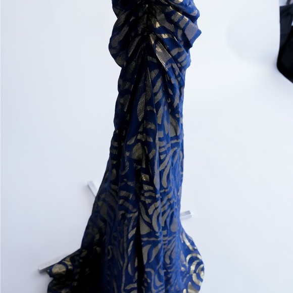 AIDON MATTOX One Shoulder Blue and Gold Dress​ - Picture 16 of 16